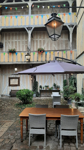 Opinii despre Aux Tables des Peintres în Troyes - Restauration