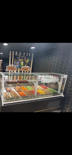 Comentarii opinii despre Boulangerie Pâtisserie"La Divine By Dave"