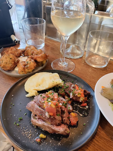 54 Rue de Seine, 75006 Paris