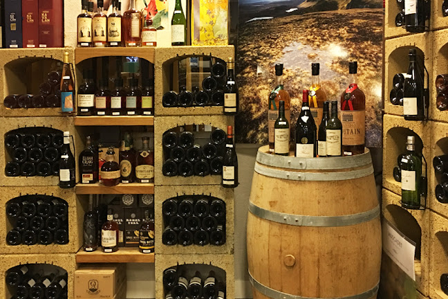 Comentarii opinii despre BACCHUS & TRADITION