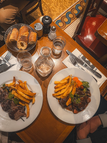 Les Philosophes - Paris