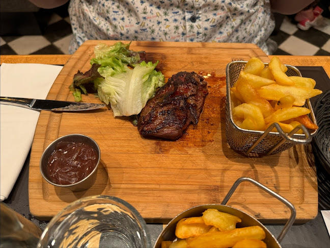 𝐋𝐚 𝐓𝐚𝐯𝐞𝐫𝐧𝐞 Table de Caractère 𝐌𝐞𝐭𝐳 - Metz