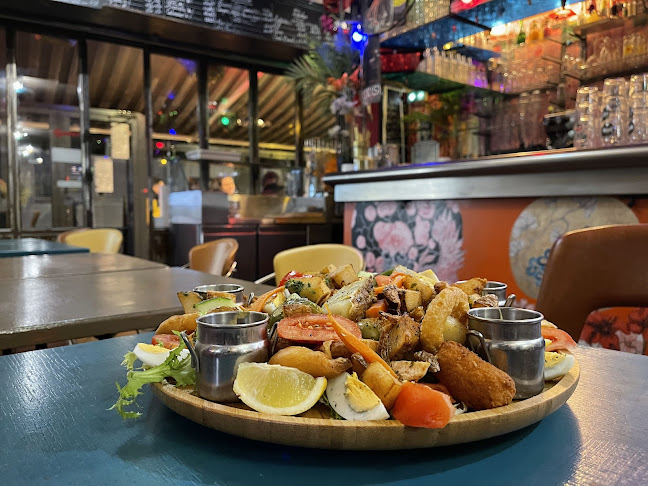 Opinii despre La Folle Blanche în Montreuil - Restauration