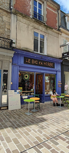 27 Rue aux Sieurs, 61000 Alençon, France