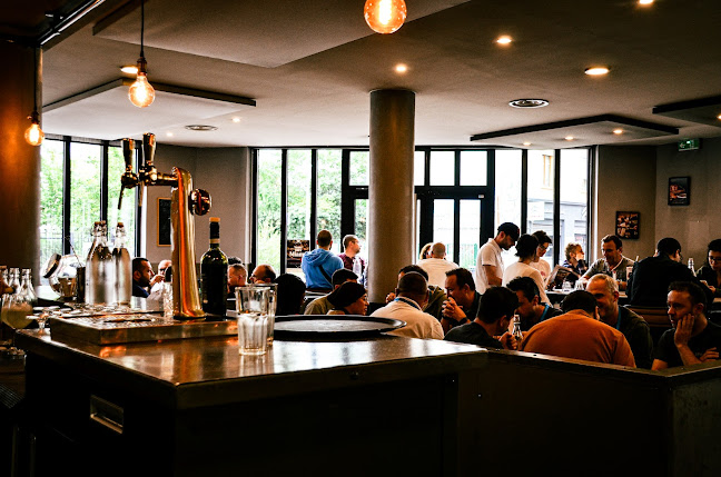 Jordan Tomas - Pizza Mamamia Lyon Gerland