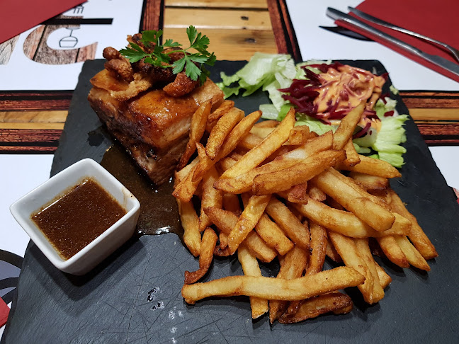 Aux 3 Balais - Restauration