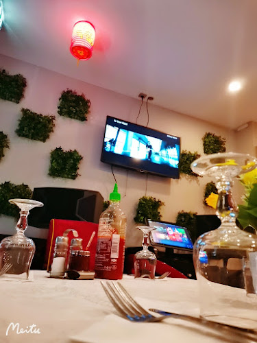 Comentarii opinii despre Les Baguettes Dorées - 忆家楼