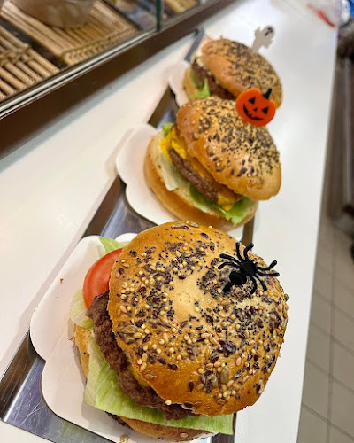 361 Bd Cerf Lurie, 34200 Sète