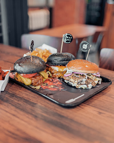 Black & White Burger Pau - Restauration