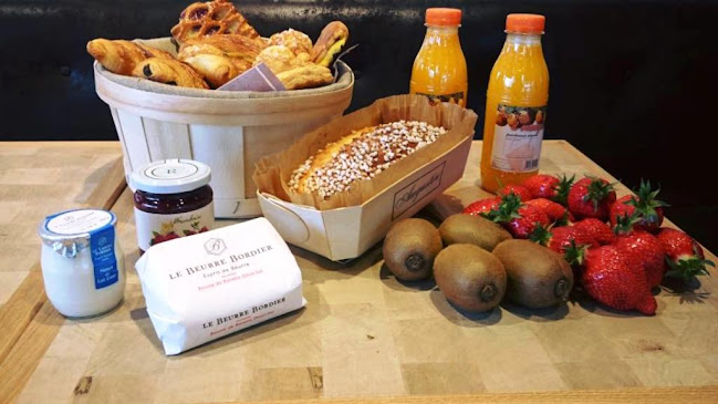 6 Rue de la Balue, 35400 Saint-Malo, France