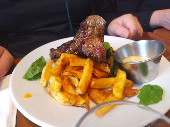 Comentarii opinii despre Les Philosophes