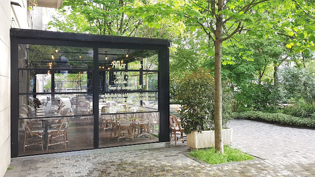 3 Pl. des 3 Frères Lebeuf, 92400 Courbevoie
