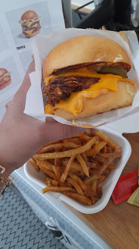 Comentarii opinii despre Baby Love Burger