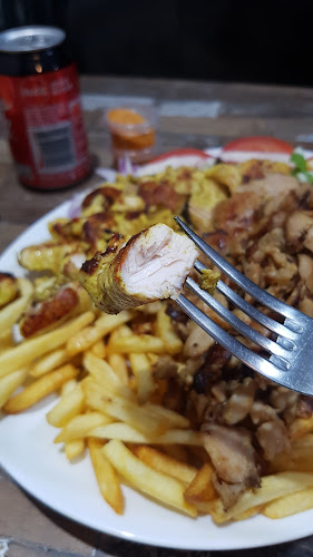 Opinii despre Le Must chicken în Cergy - Restauration