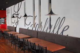 Tonton Burger & Lulu Farfalle