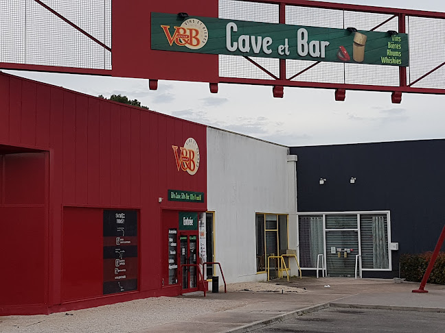 V and B Plan de Campagne