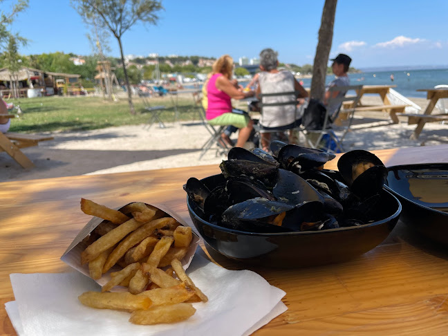 Pl. des Aires, 13500 Martigues