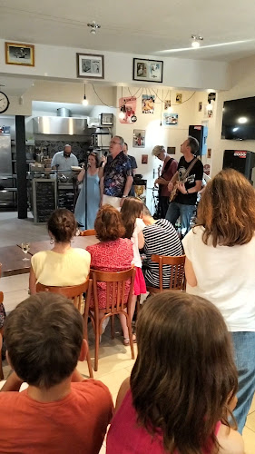 82 Rue Etchenique, 33200 Bordeaux, France