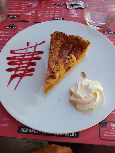 36 Pl. de l'Église, 79510 Coulon