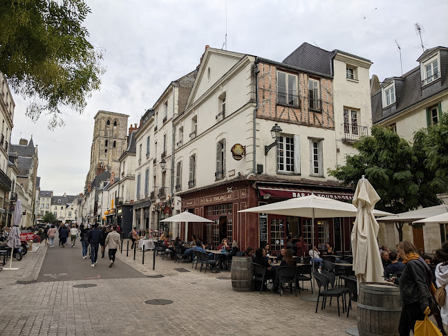 36 Pl. du Grand Marché, 37000 Tours, France