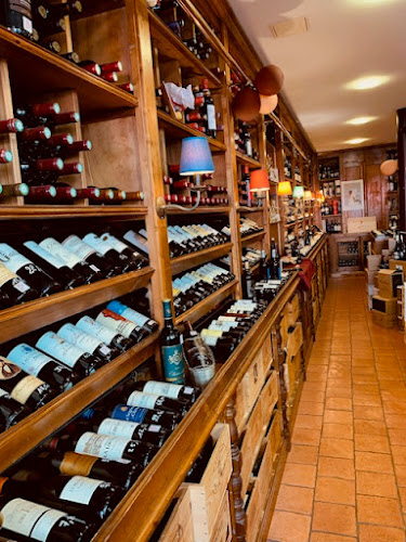 32 Av. Edouard Vaillant, 92150 Suresnes