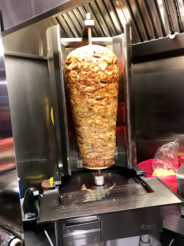 Comentarii opinii despre Kuky Saint-Léonard