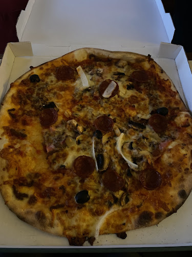 Opinii despre Kiosque À Pizzas Boussy în Boussy-Saint-Antoine - Restauration
