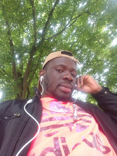 174 Av. Rouget de Lisle, 94400 Vitry-sur-Seine