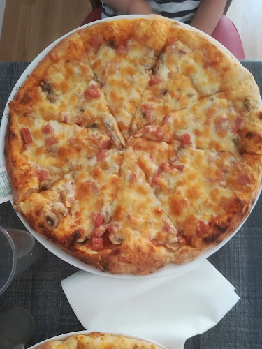 Opinii despre La Pizza Di Napoli în Fagnières - Restauration