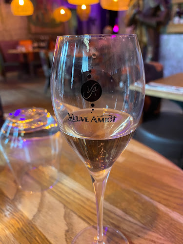 10 Pl. Saint-Pierre, 49400 Saumur