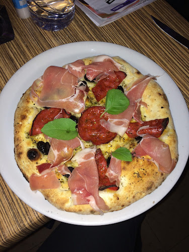 Opinii despre Bella Napoli în Grasse - Restauration