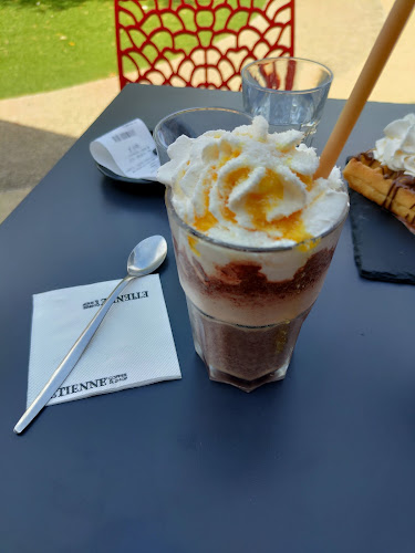 Opinii despre ETIENNE Coffee & Shop Orange în Orange - Restauration