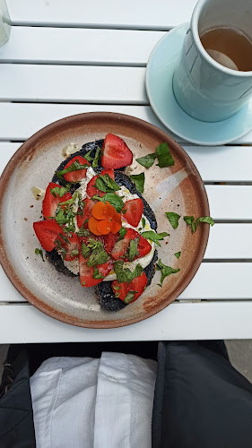 Comentarii opinii despre DOUCEURS CAPITALES