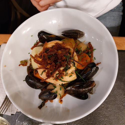 Comentarii opinii despre 𝐋𝐚 𝐓𝐚𝐯𝐞𝐫𝐧𝐞 Table de Caractère 𝐌𝐞𝐭𝐳