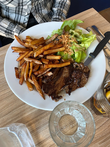 Comentarii opinii despre Le tête en l'air café