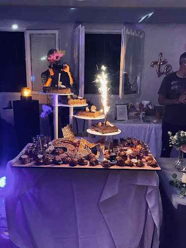 LA FARANDOLE - Restaurant Bar Lounge - Gratentour