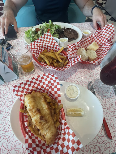 Holly's Diner - Restauration