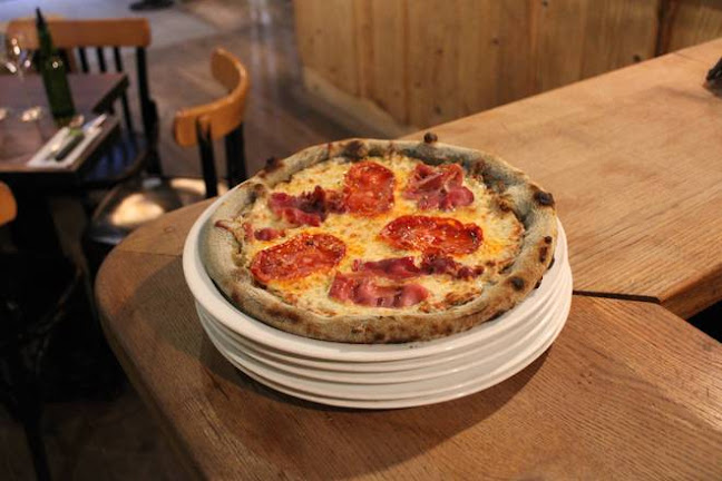 Mulberry Street - Paris