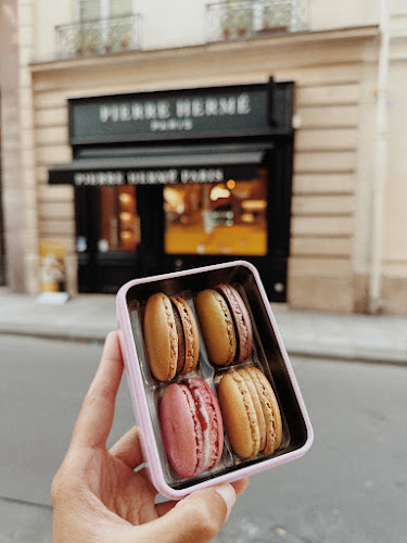 18 Rue Sainte-Croix de la Bretonnerie, 75004 Paris