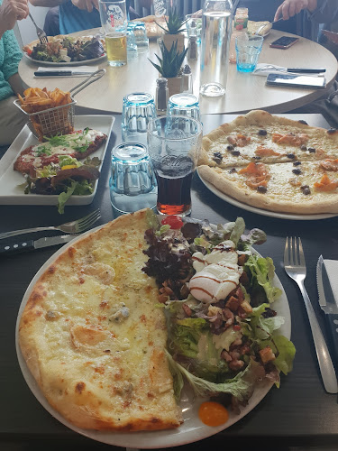 1 Pl. Saint-Maurice, 38200 Vienne