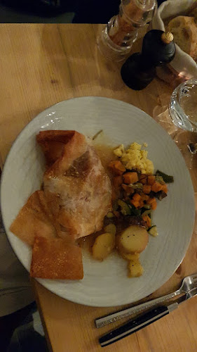 Comentarii opinii despre Les Fines Herbes