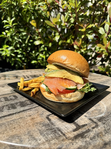 Comentarii opinii despre Maréchal Burger Chantilly