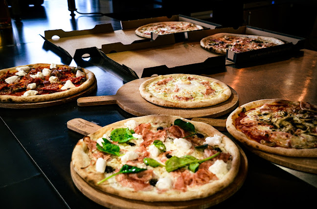 Jordan Tomas - Pizza Mamamia Lyon Gerland - Lyon