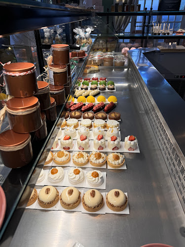 Eugénie - L'Isle-sur-la-Sorgue