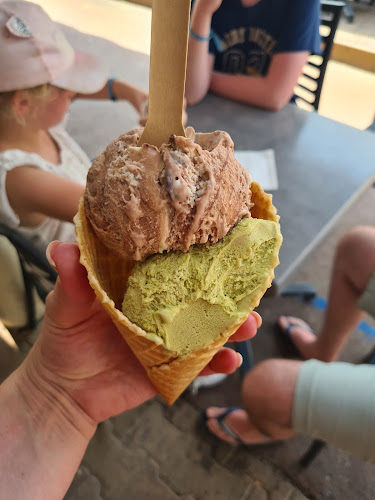 Comentarii opinii despre Gelato Familia