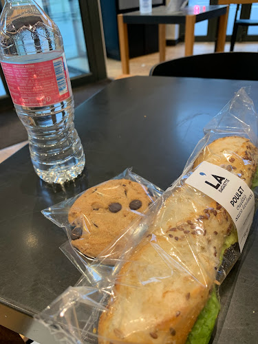 199 Av. Charles de Gaulle, 92200 Neuilly-sur-Seine