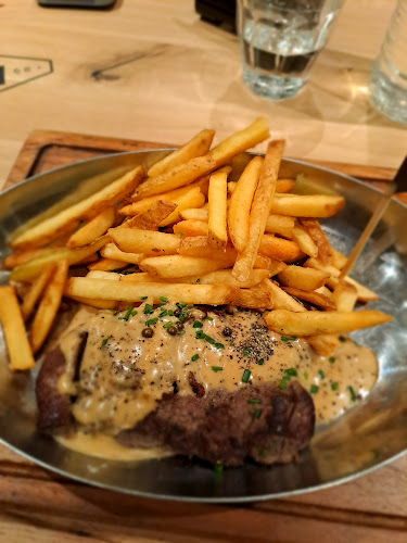 Hippopotamus Steakhouse