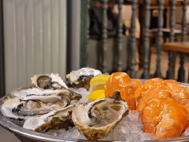 𝐋𝐚 𝐓𝐚𝐯𝐞𝐫𝐧𝐞 Table de Caractère 𝐌𝐞𝐭𝐳 - Restauration