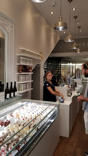 18 Rue Sainte-Croix de la Bretonnerie, 75004 Paris