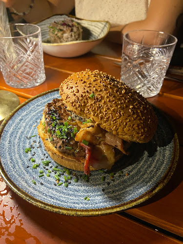 Opinii despre BARNS în Nîmes - Restauration